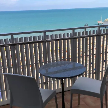 Seafront In Lignano דירה