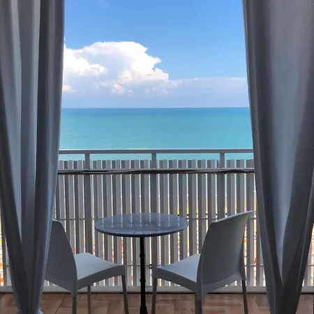 アパート Seafront In Lignano リニャーノ・サッビアドーロ